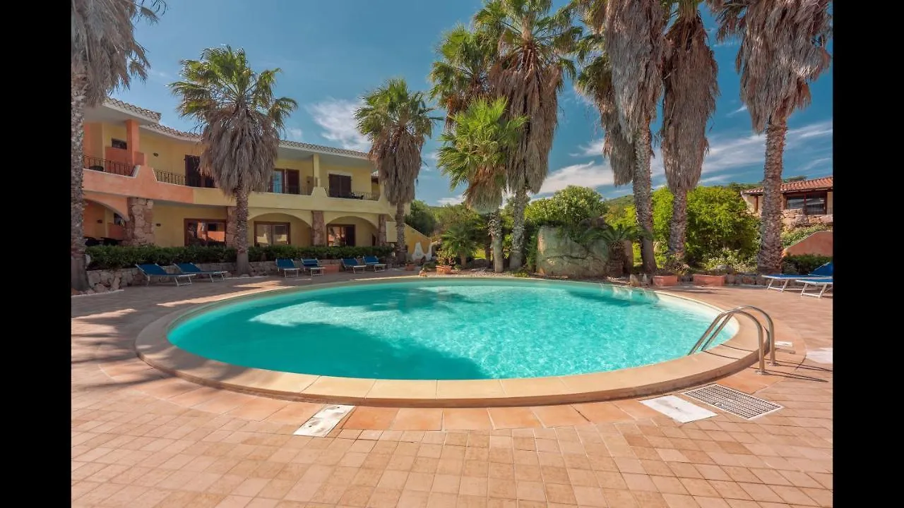 Apartment The Tranquil Palau Green Village 1 Bedroom Sleeps 4 Child Italy