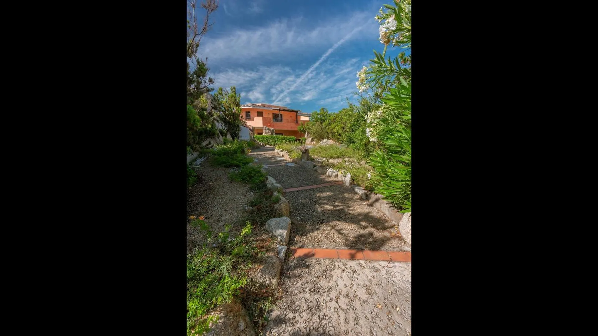 The Tranquil Palau Green Village 1 Bedroom Sleeps 4 Child 0*,  Italy