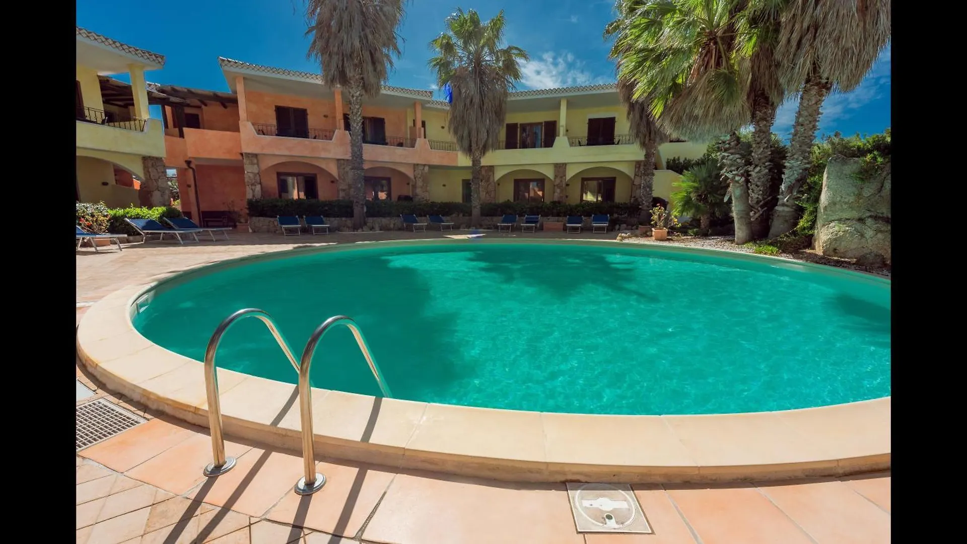 The Tranquil Palau Green Village 1 Bedroom Sleeps 4 Child Italy